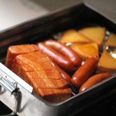 意外と簡単!！キャンプで燻製をやってみる